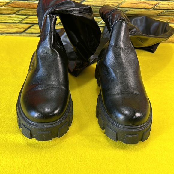 Charlotte Russe over the knee boots - Picture 4 of 8